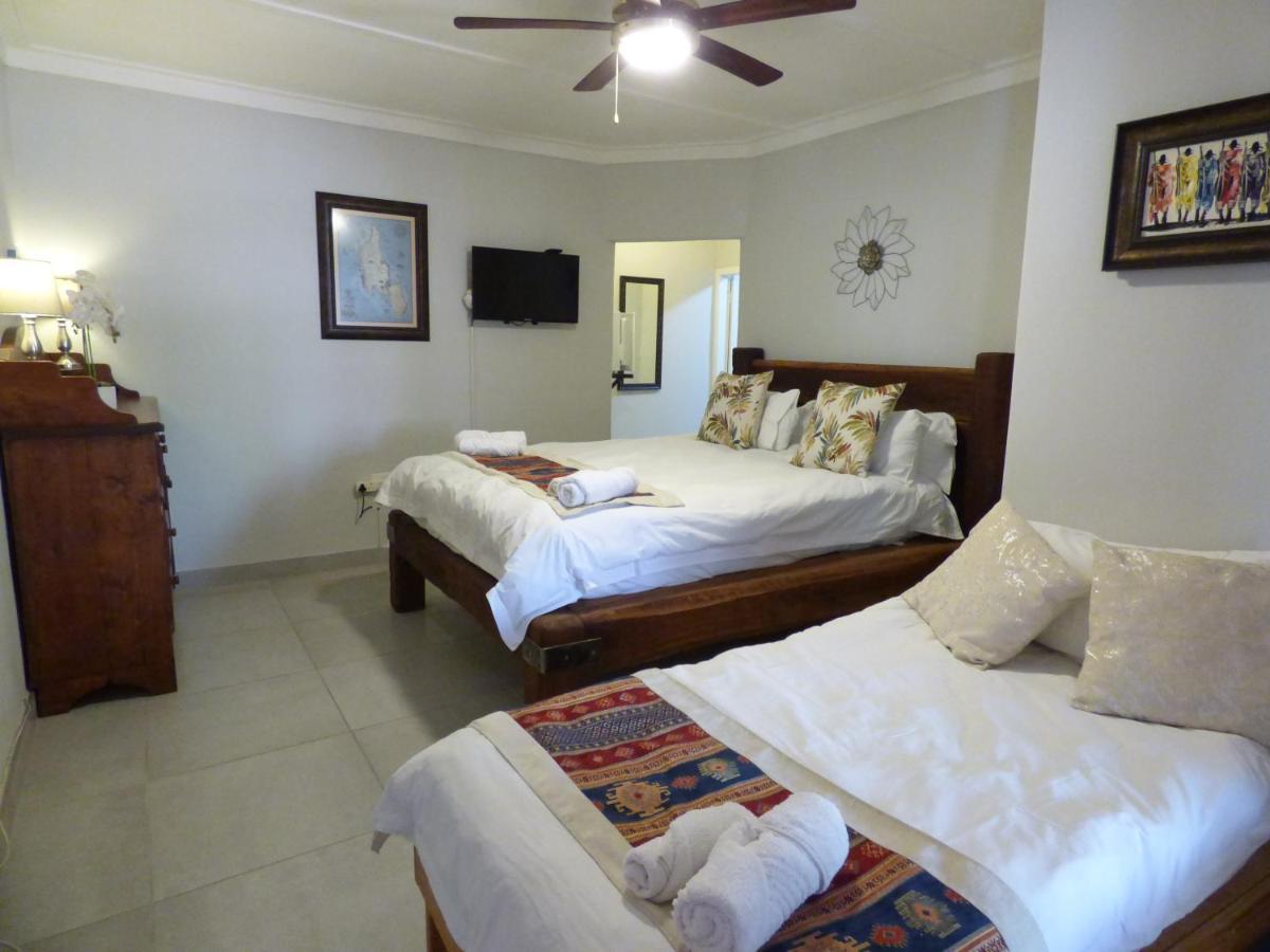 צומב Villa Africa Guesthouse מראה חיצוני תמונה