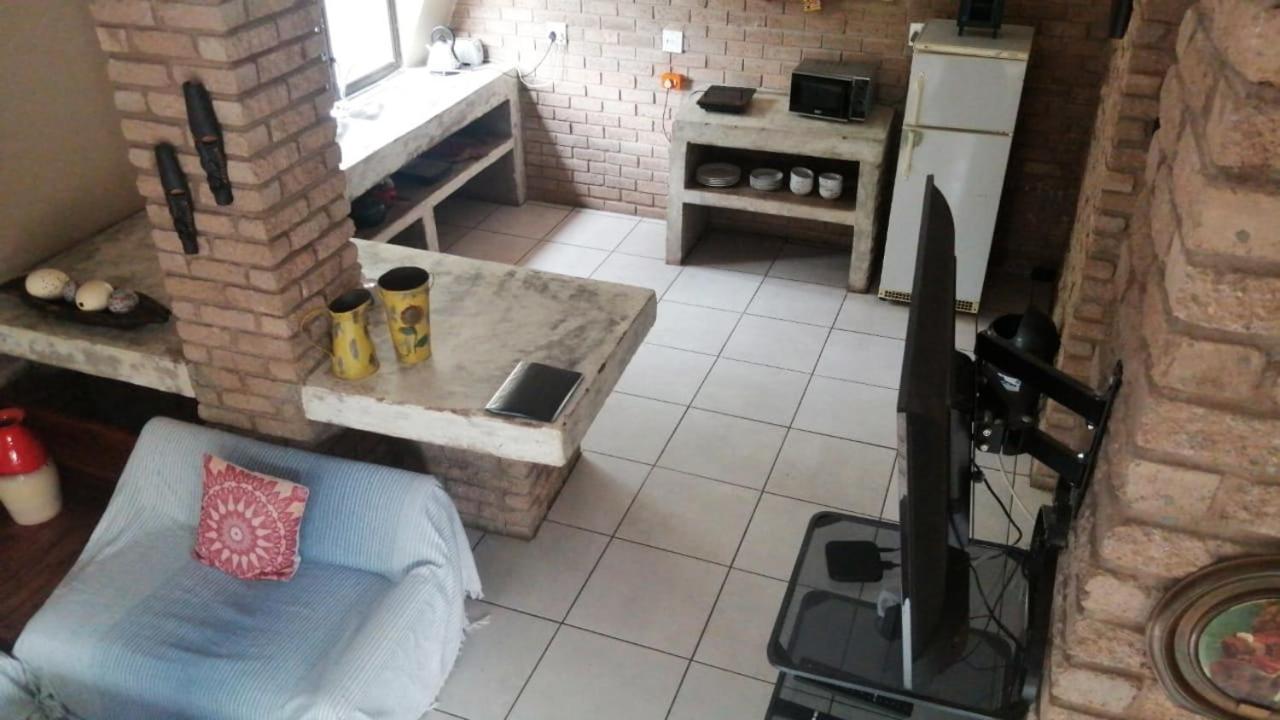 צומב Villa Africa Guesthouse מראה חיצוני תמונה