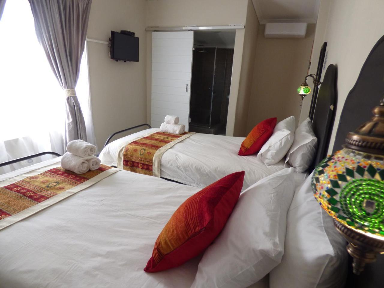 צומב Villa Africa Guesthouse מראה חיצוני תמונה