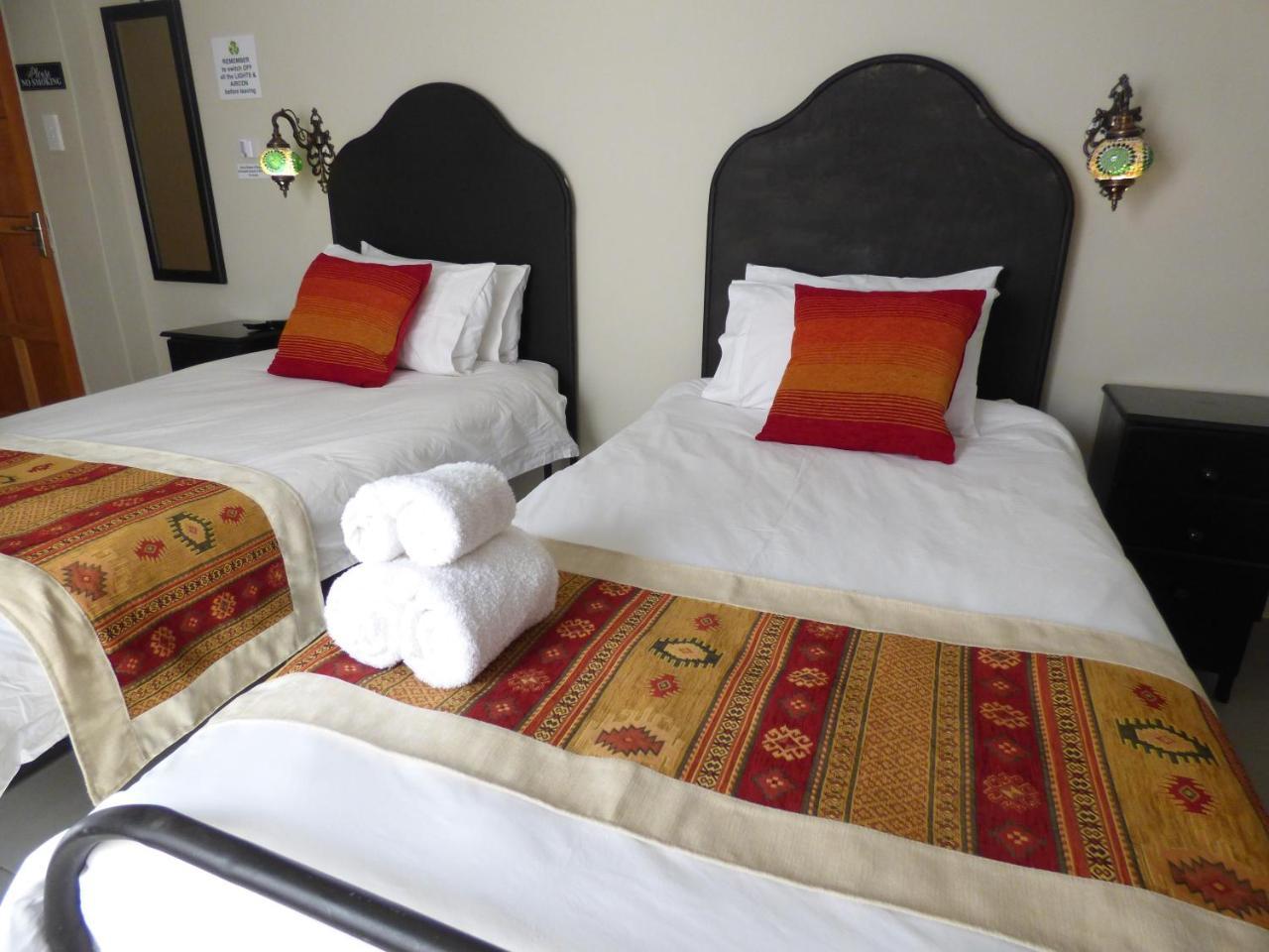 צומב Villa Africa Guesthouse מראה חיצוני תמונה