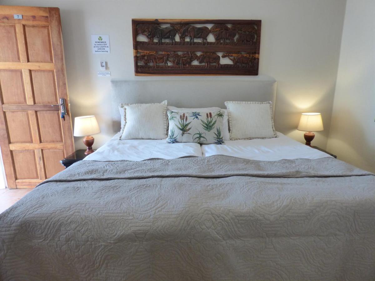 צומב Villa Africa Guesthouse מראה חיצוני תמונה