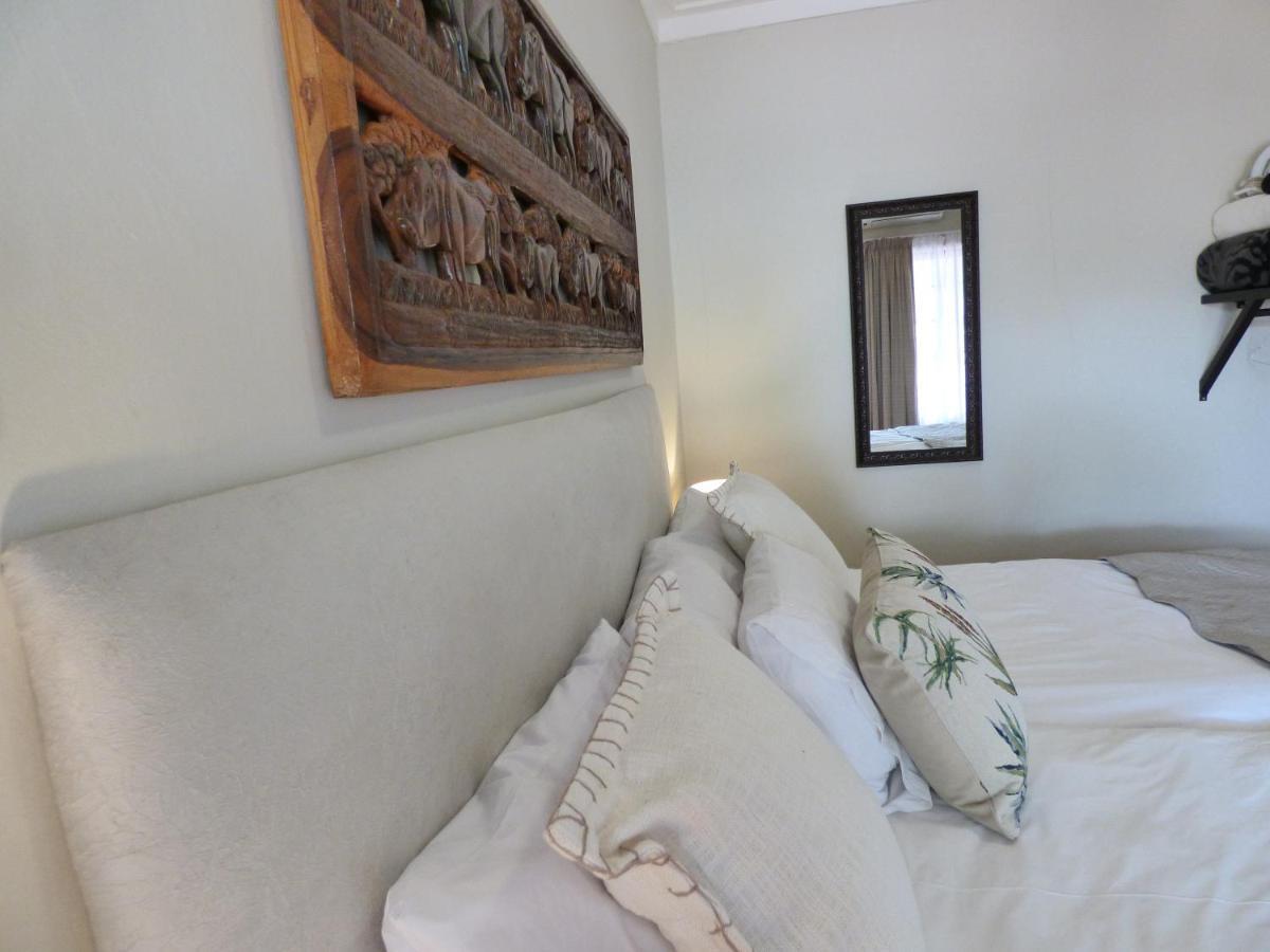 צומב Villa Africa Guesthouse מראה חיצוני תמונה