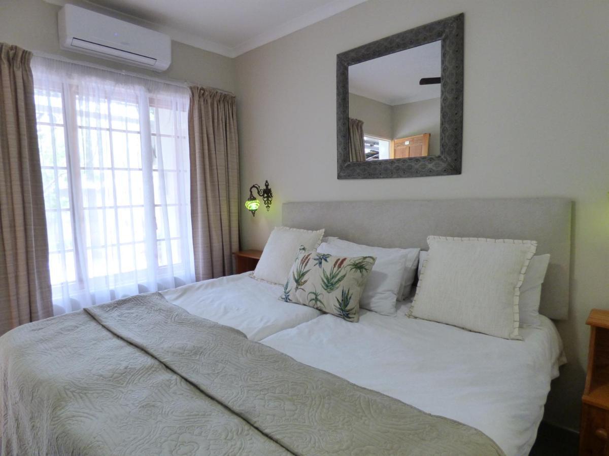צומב Villa Africa Guesthouse מראה חיצוני תמונה