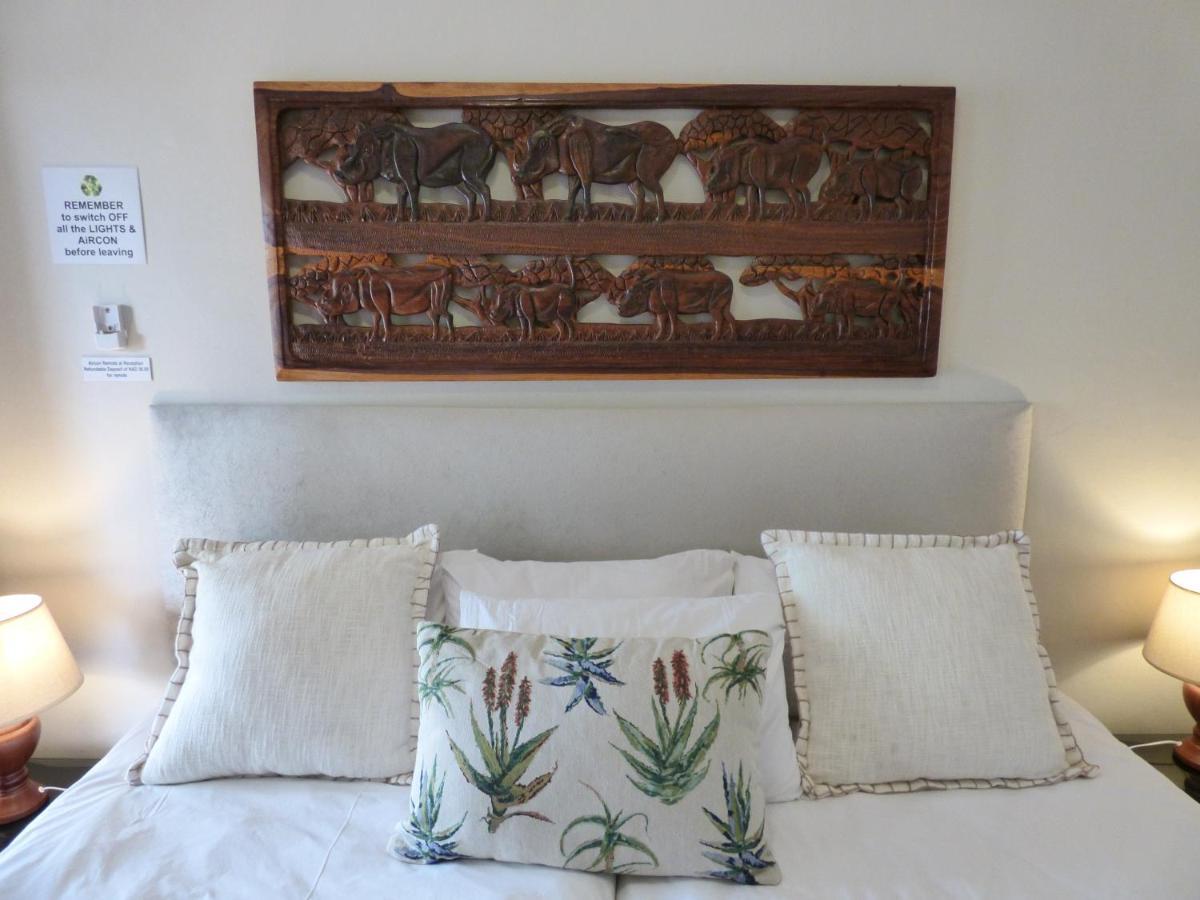 צומב Villa Africa Guesthouse מראה חיצוני תמונה